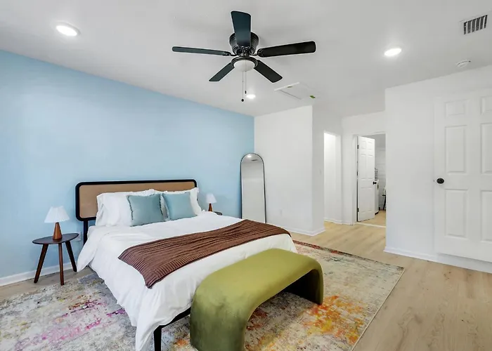 Сasa de vacaciones Spacious 4bd - With Backyard & Games Tallahassee